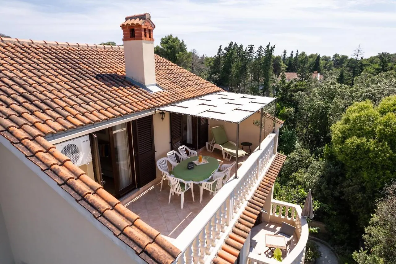 Apartments Rozelyn Ugljan Kroatië